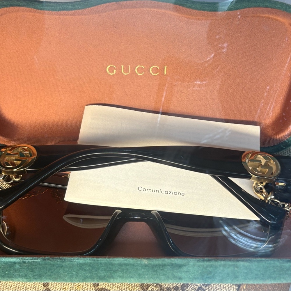 Gucci Black Sunglasses with Gold Chain Accent and case. Pre owned not new. - Picture 11 of 11